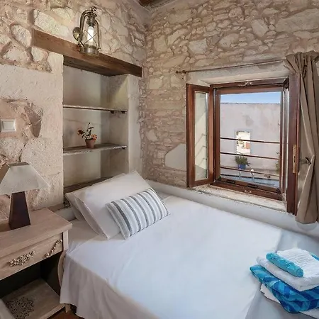 Kritiko Archontiko Villa *